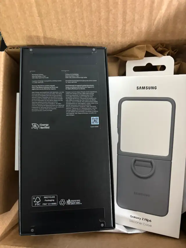 Perfect condition, Galaxy Z Flip 6, 256GB/12GB for sale63735875961859123