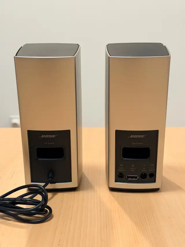 Bose companion 20 Computer Speaker in General Electronics in Burnaby/New Westminster - Image 6