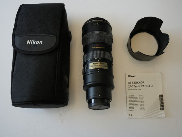 Nikon AF-S VR Nikkor 70-200mm 1:2.8G in Cameras & Camcorders in City of Toronto