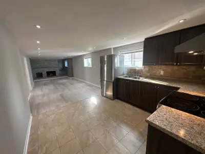 2 Parking, One-Bedroom walk-out Finch & Islington