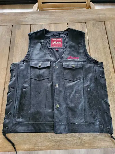 Great condition Size large Would trade for a medium May deliver locally