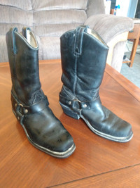 Ladies Boots 