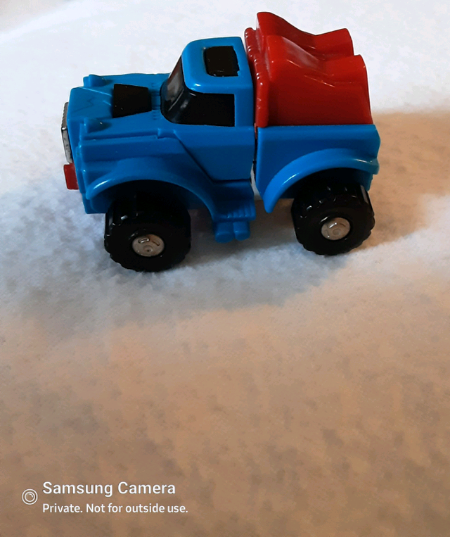 1984 Gears Minibot Team  Transformers G1 blue truck overlander in Arts & Collectibles in Calgary - Image 2