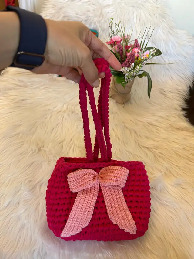 Crochet Bow Purse, sling and handbag in Women's - Bags & Wallets in London - Image 4