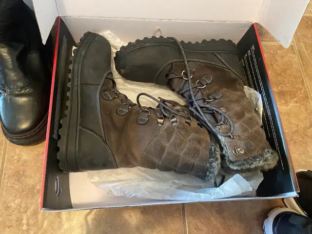 Women Winter Long Boots – Waterproof, Slip-Proof in Women's - Shoes in Calgary - Image 3
