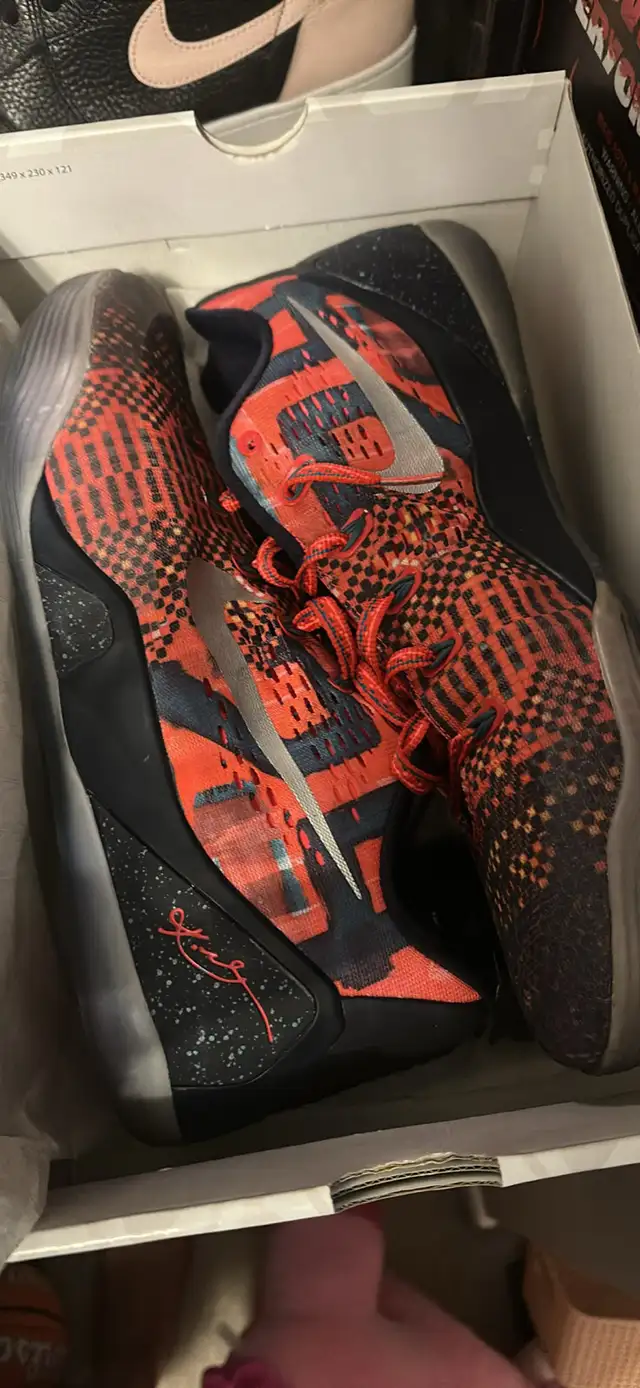 Kobe 9 Philippines  in Men's Shoes in Markham / York Region - Image 2