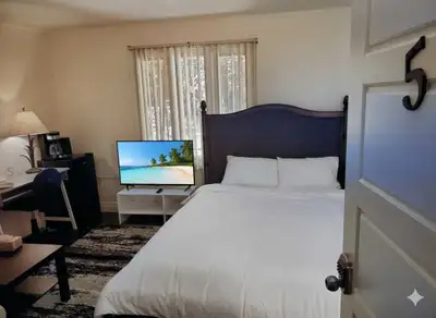 Furnished monthly rooms - No Credit Check , View more