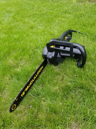 McCulloch 3.5 HP 120 volt Chainsaw 16" Bar ( sharp ) $75.00 Please email for Viewing , Thanks for Lo...