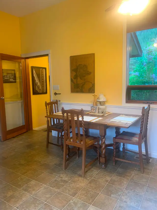Shuswap River Vacation Cottage  (new openings) in Alberta in Canada - Image 11