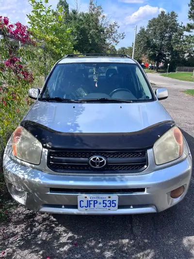 Selling a 2005 Toyota RAV4 Limited with 188,000 km. This is a practical, reliable SUV with plenty of...