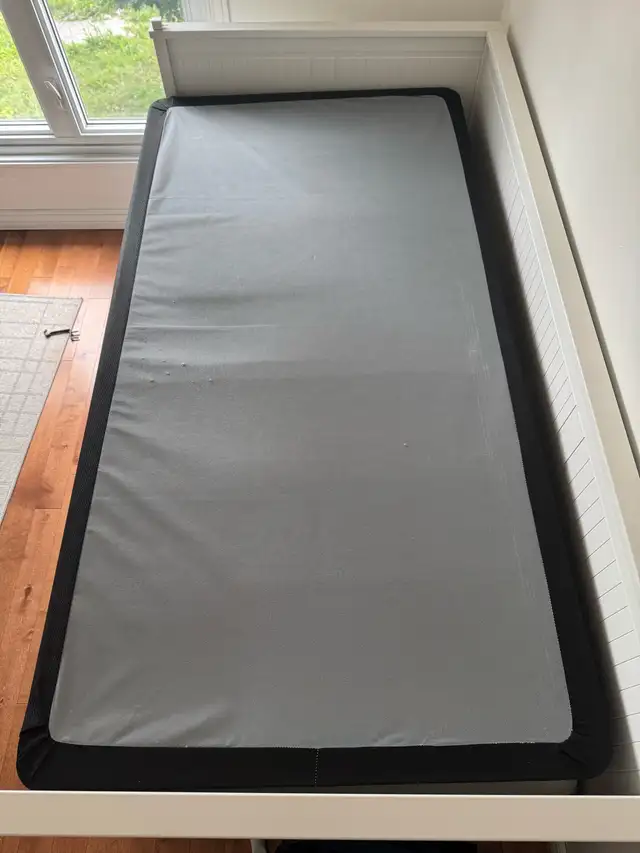 sommier lit simple  in Beds & Mattresses in Laval / North Shore - Image 2