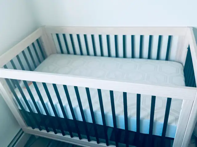 Baby crib & Draws for sale63362357937667121