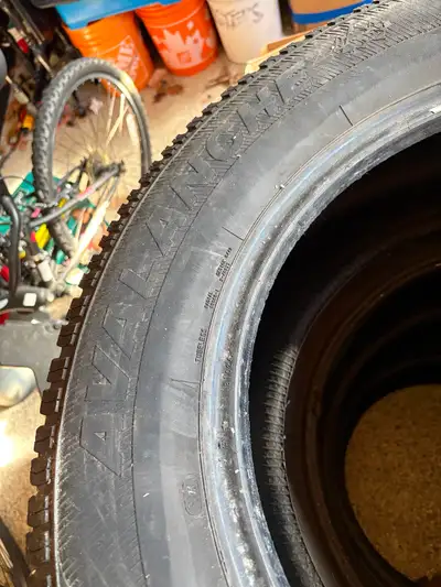 Used for one winter only. Good condition. Hercules Avalanche Extreme. 265/60R18 $200 OBO