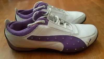 Puma Shoes (size 5), View more