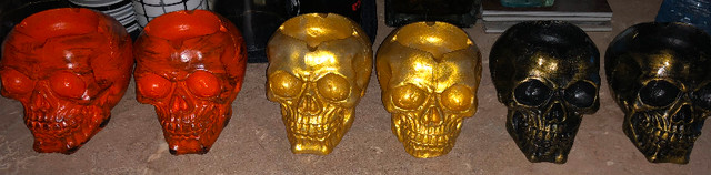 Concreat skull  statue in Arts & Collectibles in Markham / York Region - Image 2