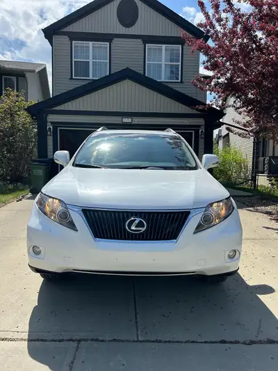 2011 Lexus RX 350 AWD – Stored in winter and never winter driven, low kilometers Price: $22,700 OBO...