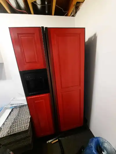 refrigerator/ freezer side by side, View more