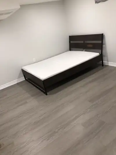 > Well-Lit Basement Suite with Private Entrance > > This bright basement bedroom (can be used as a m...