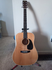 Sigma dm-4 acoustic guitar