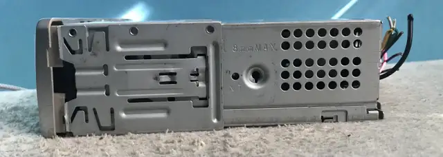 pioneer Bluetooth stereo CD player radio in Stereo Systems & Home Theatre in Delta/Surrey/Langley - Image 5