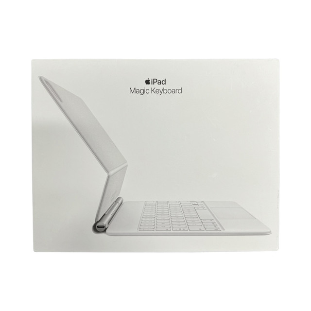 Apple Magic Keyboard for iPad Pro and Air - White in iPads & Tablets in Mississauga / Peel Region