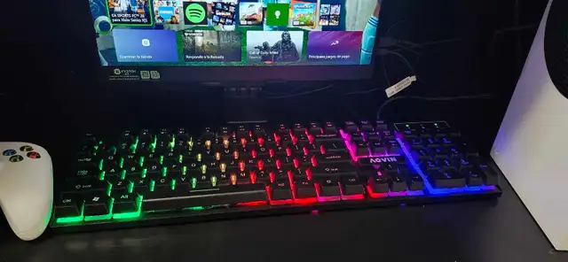 Keyboard in very good condition516707890097694723