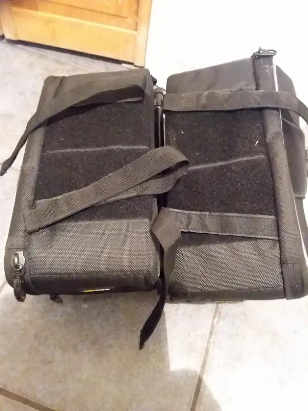Ultramax Motorcycle Saddlebags  Can  be used as  bike bag in Road in Kitchener / Waterloo - Image 6
