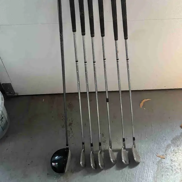 Right handed Golf Irons and Driver set in Golf in Mississauga / Peel Region - Image 2