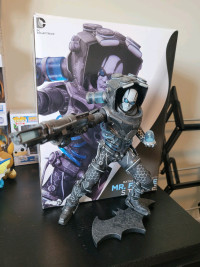 Batman Mr Freeze Arkham City Resin  statue (DC Collectables