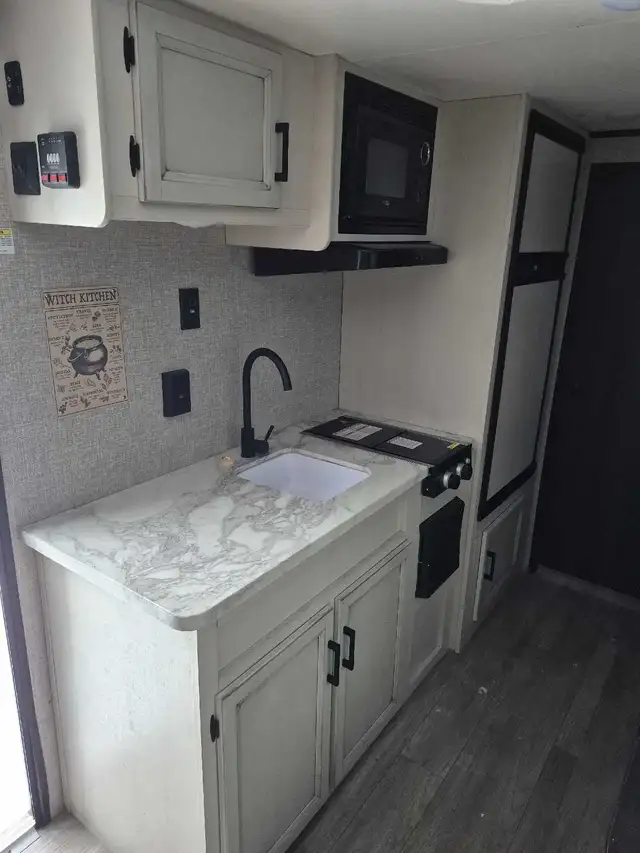 2022 Jayco 174BH in Travel Trailers & Campers in Grande Prairie - Image 4