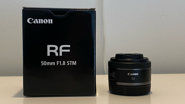 Canon RF 50mm F1.8 STM Lens IN BOX dans Appareils photo et caméras  à Ville de Montréal