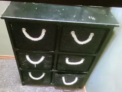 Selling because changed up my home decor asking 60