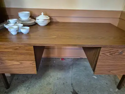 FREE DESK, View more