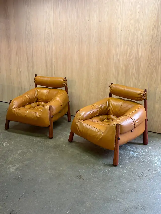 1960s Brazilian Wood and Leather MP81 Chair by Percival Lafer in Chairs & Recliners in Victoria - Image 3