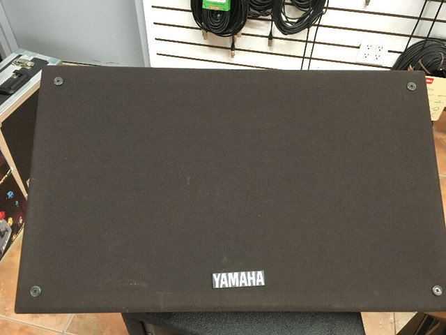 Yamaha SM10IV-OAK - 2  Way  Speakers - NEW in Speakers in Oshawa / Durham Region - Image 2