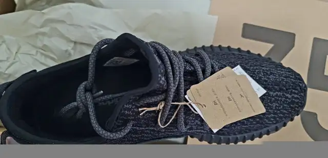 YEEZY BOOST 350 Pirate Black sz 12 11.5 New CONFIRMED in Men's Shoes in Markham / York Region - Image 5