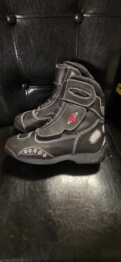 Women's Size 8 NITRO  Leather Motorcycle Riding Boots , View more