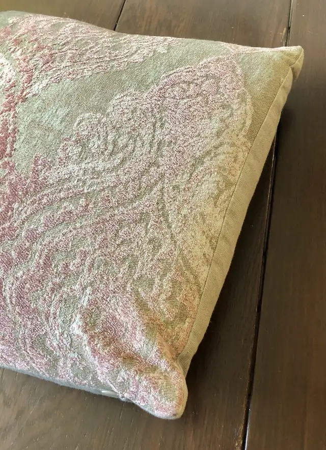 Soft Pink Green Velvety Throw Pillow Couch Bed Home Design in Home Décor & Accents in Calgary - Image 3