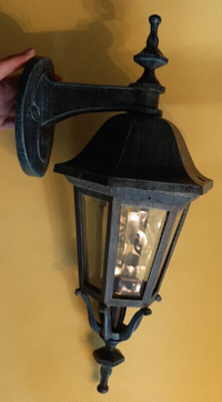 BRAND NEW Snoc Brand Wall-Mounted Exterior Light Fixture