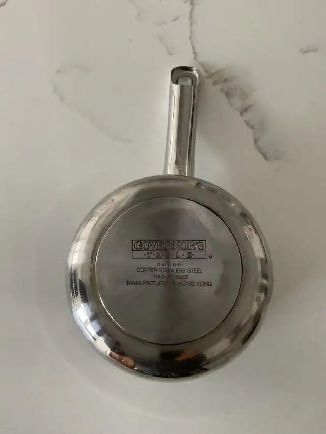 Cooking pot523946857155143681