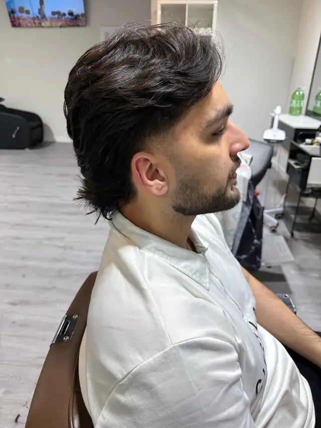 Chair rental for barbers and hairstylists $750 monthly  in Hair Stylist & Salon in Calgary - Image 6