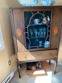 cabinet vintage