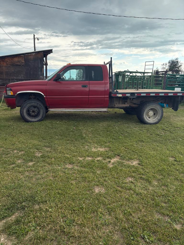 1998, Dodge, 1 Ton dually flat deck. in Cars & Trucks in Edmonton - Image 3