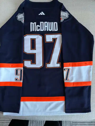 Women’s New Oilers hockey jersey Connor McDavid #97 , View more