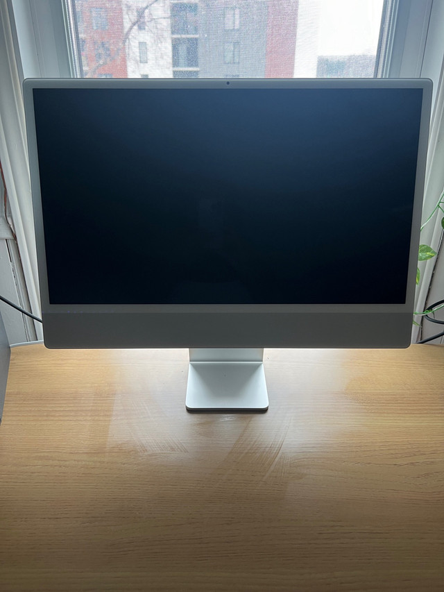 iMac 2021 - M1 Chip in Desktop Computers in Gatineau
