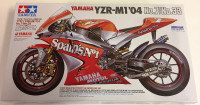 Tamiya 1/12 Yamaha YZR-M1 2004