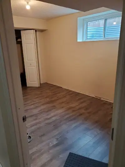 2 bedroom legal basement in Saddleridge