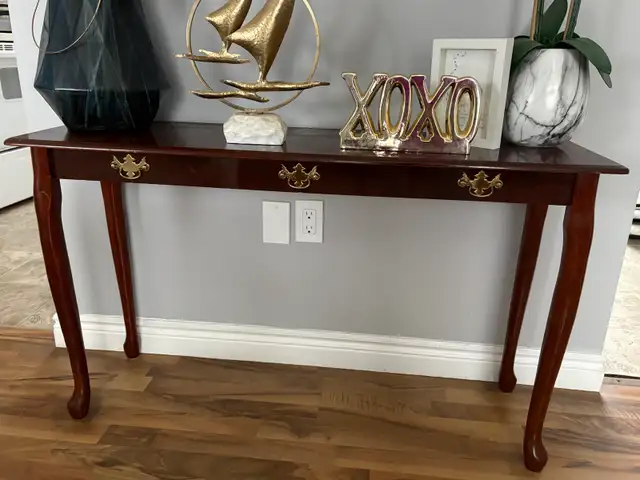 coffee table, end table and console matching set in Coffee Tables in Charlottetown - Image 6