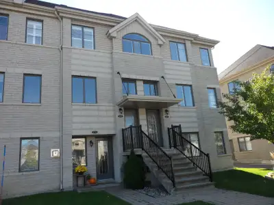51/2 STE-ROSE, LAVAL , VERRIÈRE ET GARAGE PRIVÉ