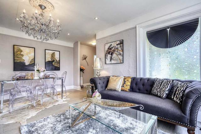 Prime Location Beautiful House 3Bd, 1Washroom, 1 Parking in Long Term Rentals in City of Toronto - Image 2